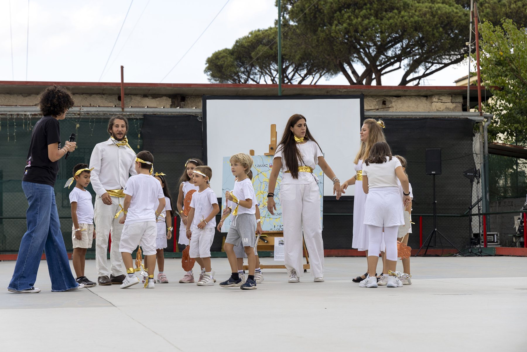 Roman Labaro “The Magic Labaro Moms” (Rome, Italy) - Magic Carpets